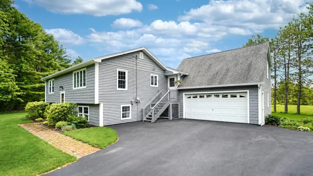 74 Waterhouse Road Gorham ME 04038