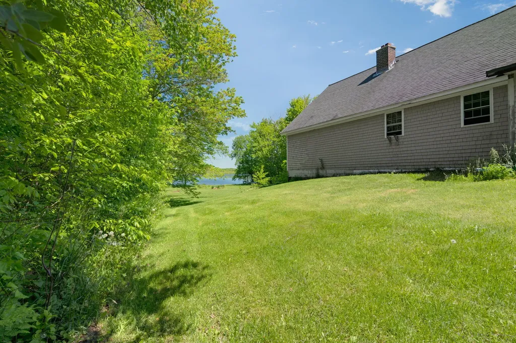 46 Lang Hill Road Palmyra ME 04965
