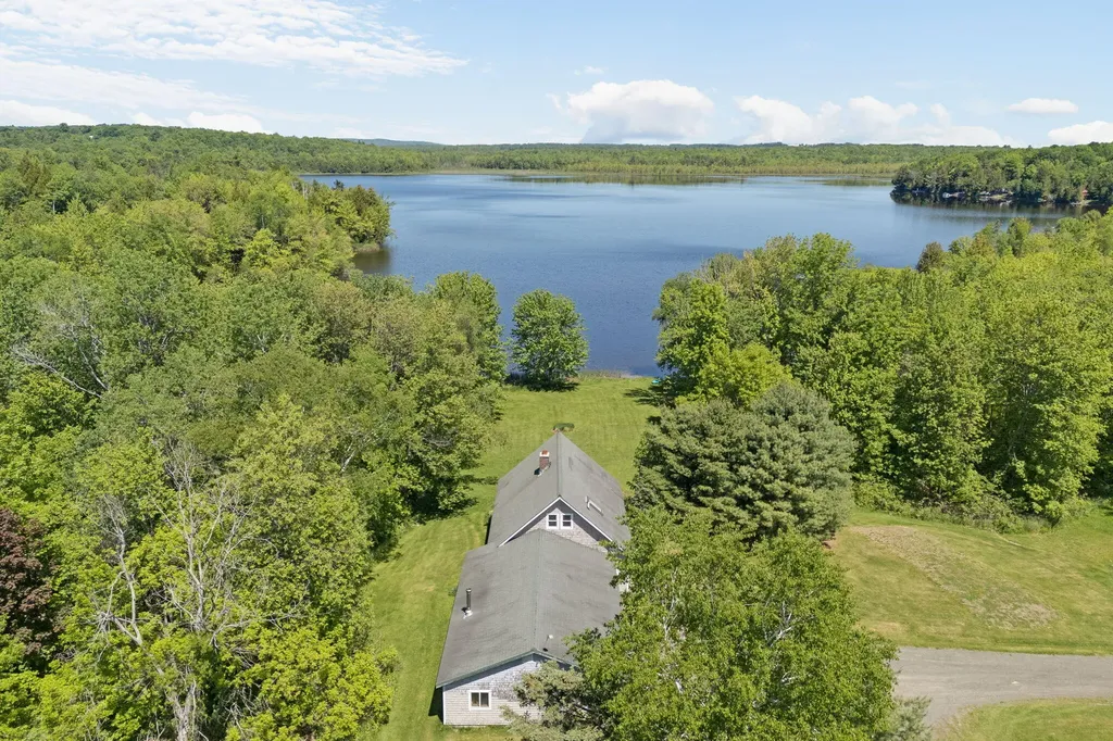 46 Lang Hill Road Palmyra ME 04965