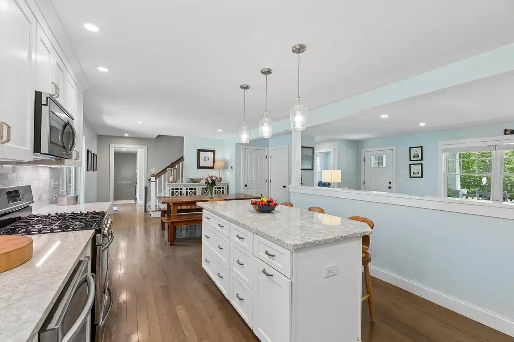 15 Turner Drive York ME 03902