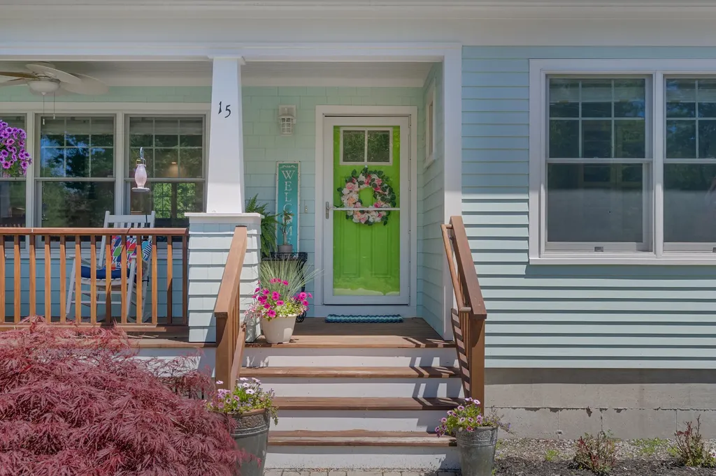 15 Turner Drive York ME 03902