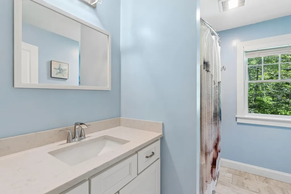 15 Turner Drive York ME 03902