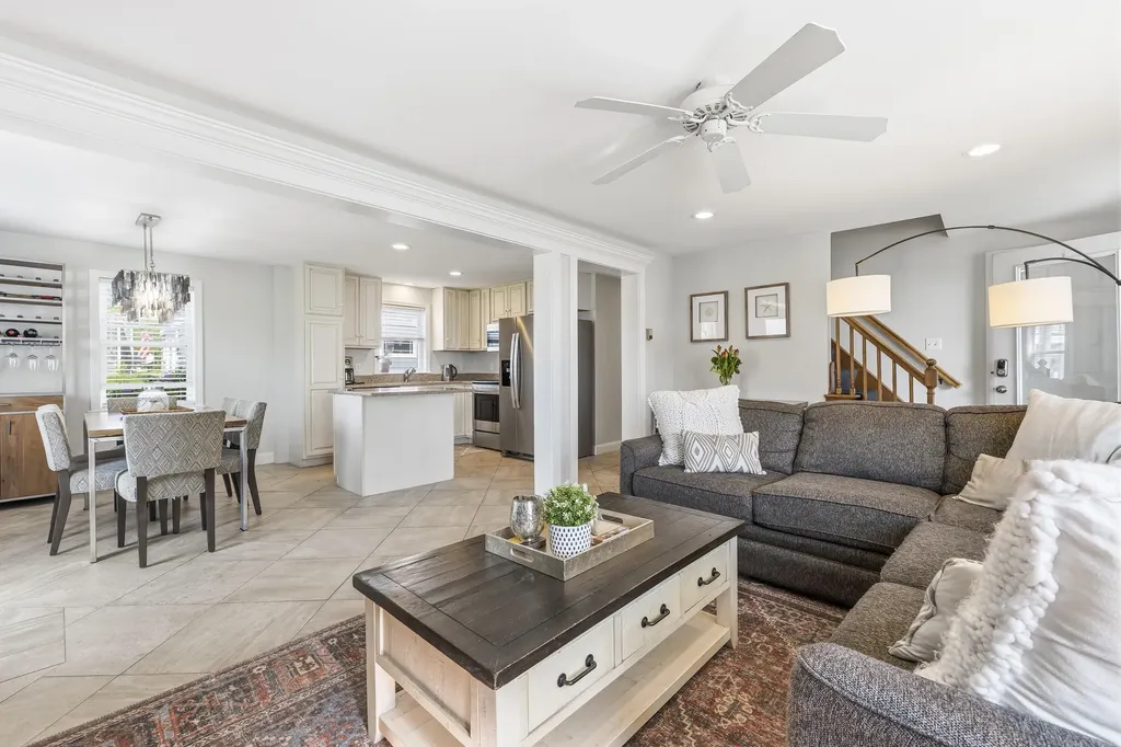10 Lighthouse Lane Saco ME 04072