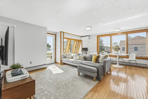 10 Lighthouse Lane Saco ME 04072