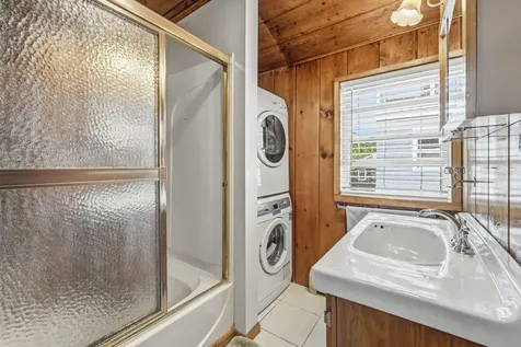 10 Lighthouse Lane Saco ME 04072