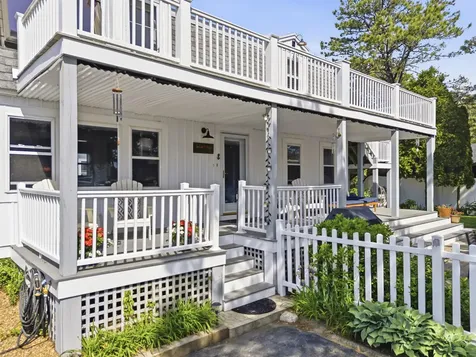 10 Lighthouse Lane Saco ME 04072