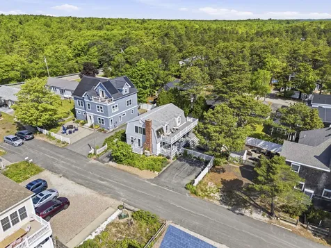 10 Lighthouse Lane Saco ME 04072