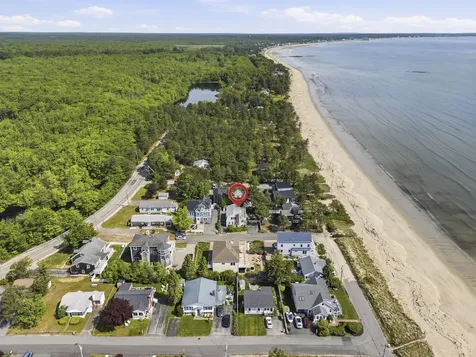 10 Lighthouse Lane Saco ME 04072