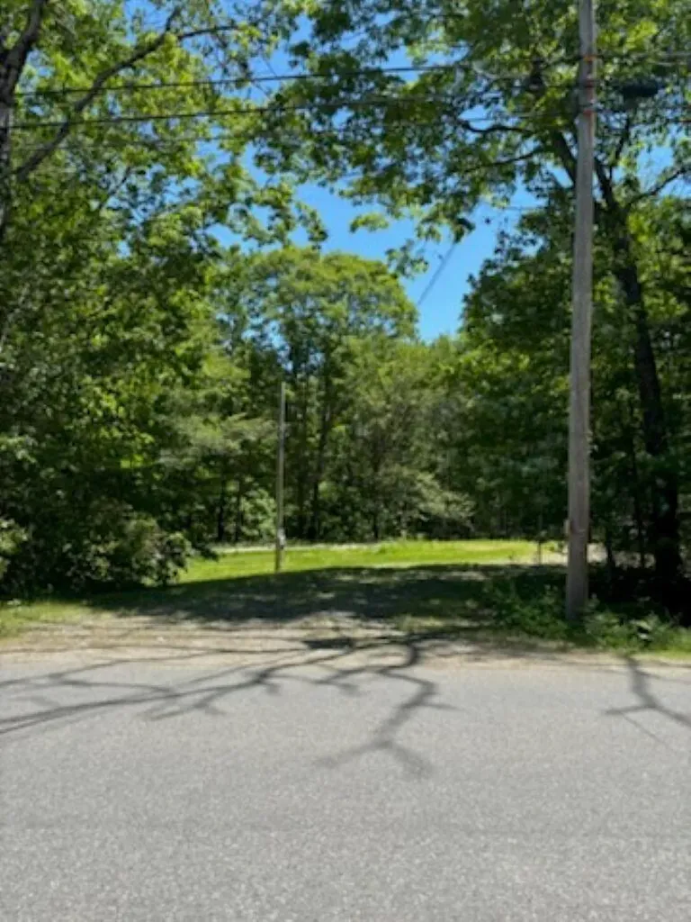127 Hanscom Road Benton ME 04901