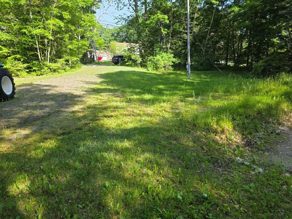 127 Hanscom Road Benton ME 04901