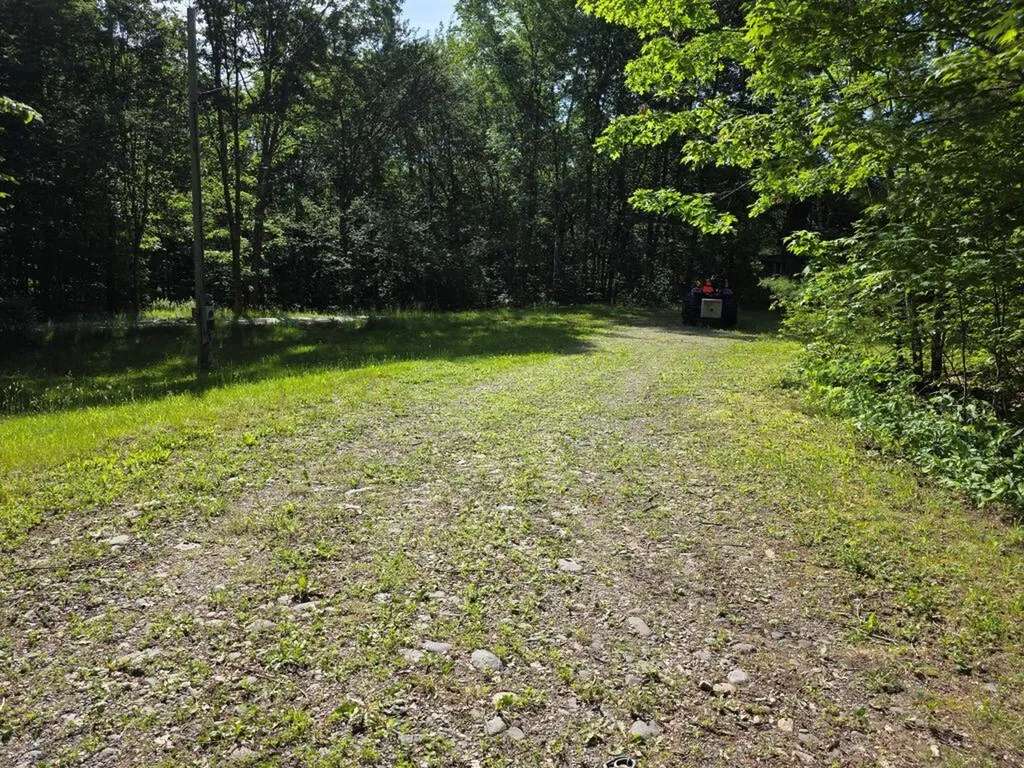 127 Hanscom Road Benton ME 04901
