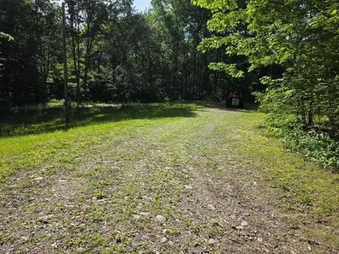 127 Hanscom Road Benton ME 04901