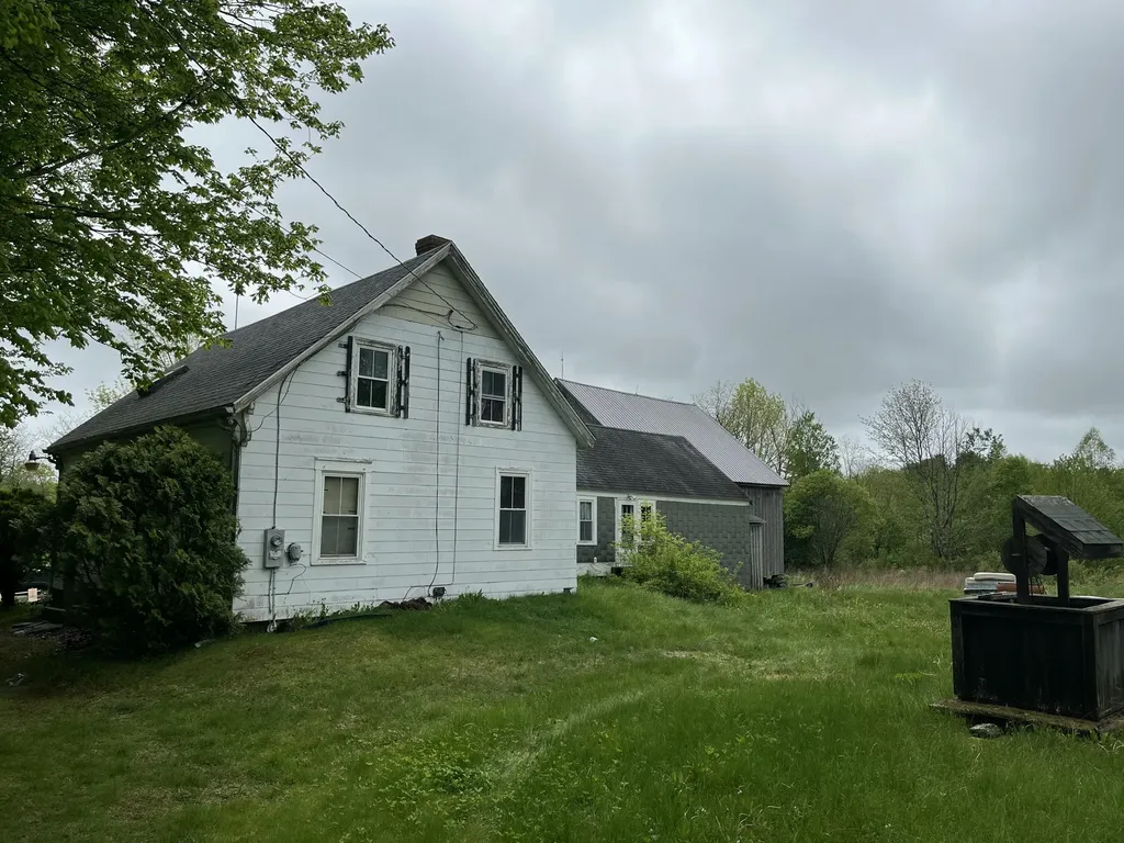 1688 Washington Road Waldoboro ME 04572