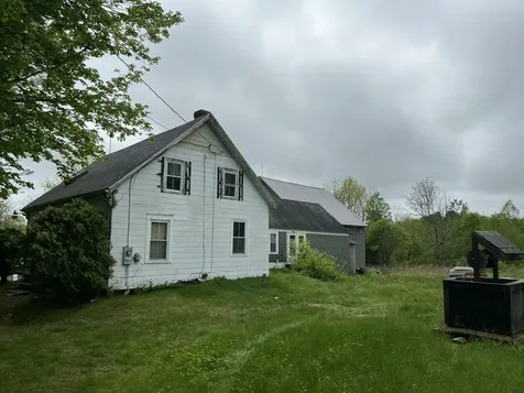 1688 Washington Road Waldoboro ME 04572