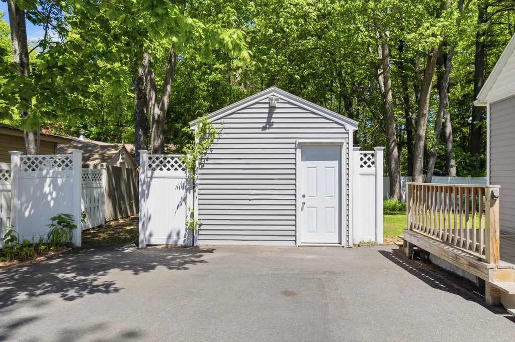 50 Hennessey Avenue Brunswick ME 04011
