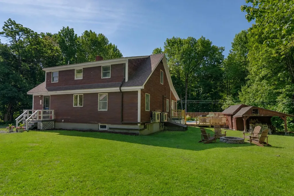 121 Six Rod Road Fairfield ME 04937