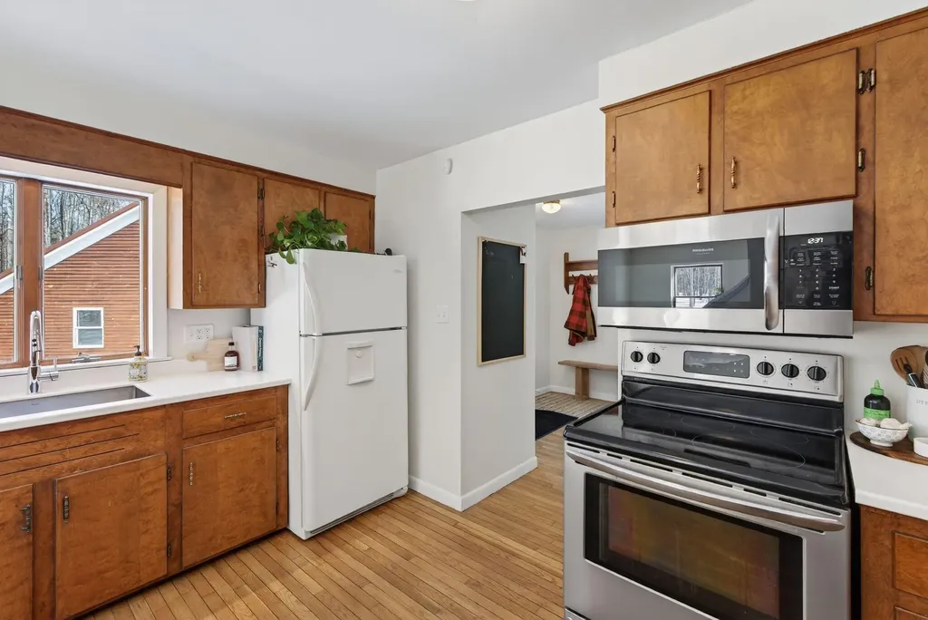 121 Six Rod Road Fairfield ME 04937