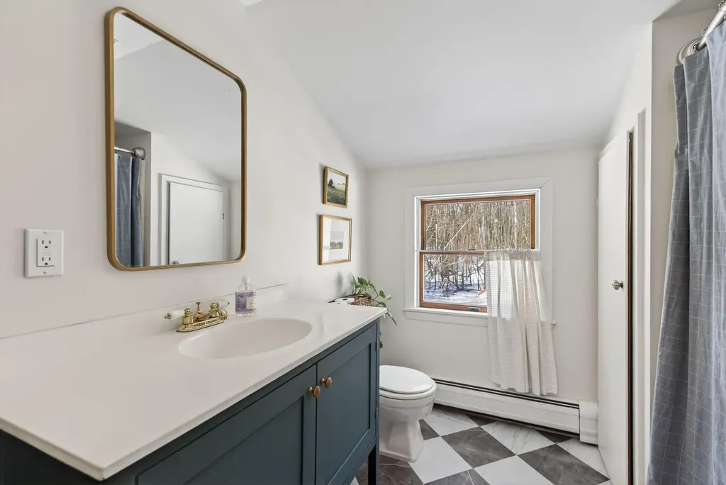 121 Six Rod Road Fairfield ME 04937
