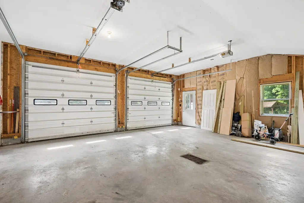 121 Six Rod Road Fairfield ME 04937
