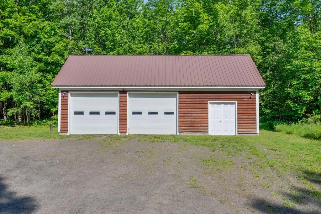 121 Six Rod Road Fairfield ME 04937