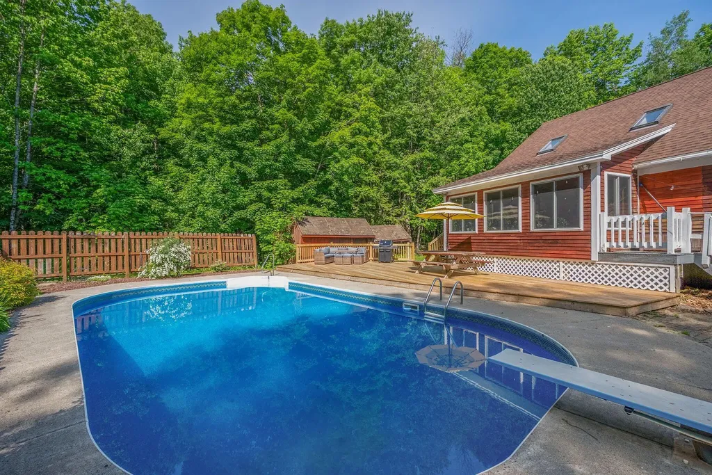 121 Six Rod Road Fairfield ME 04937