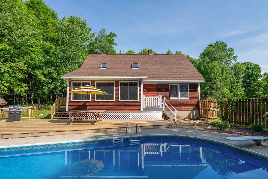 121 Six Rod Road Fairfield ME 04937