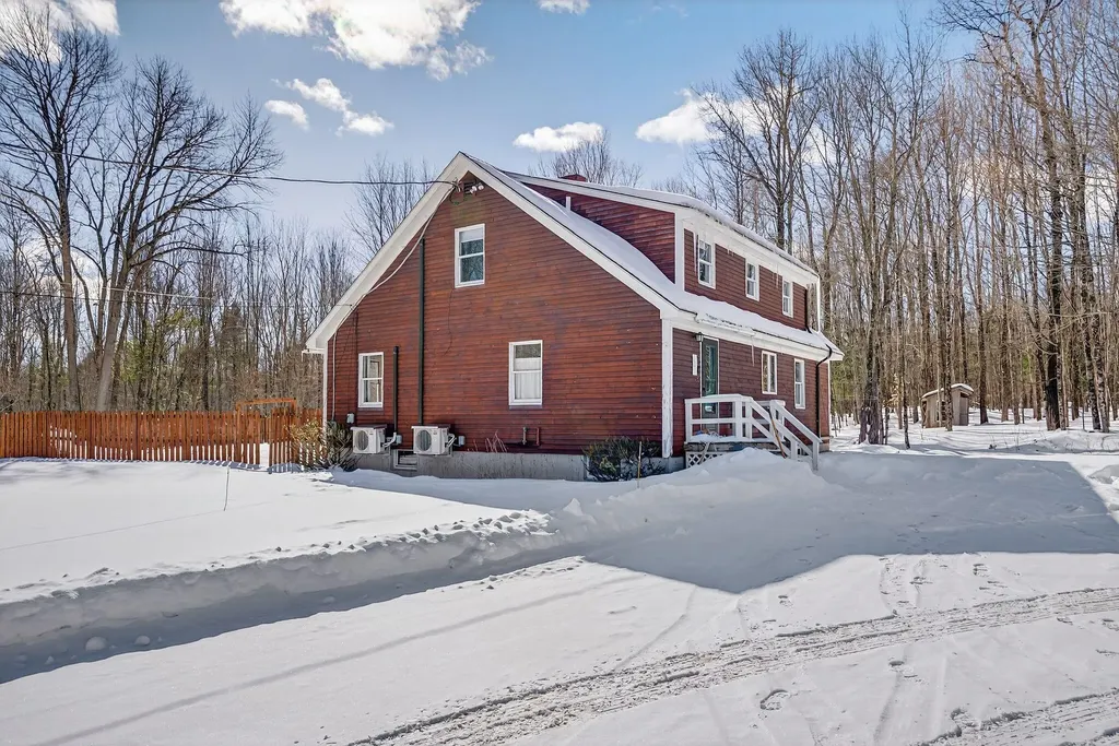 121 Six Rod Road Fairfield ME 04937