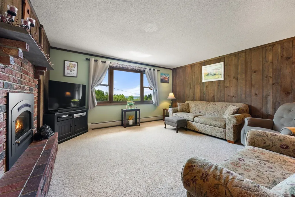 258 Gary Moore Road Ellsworth ME 04605