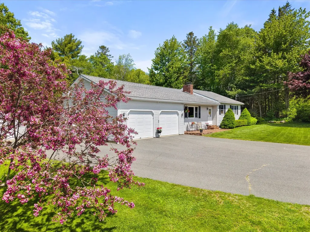 258 Gary Moore Road Ellsworth ME 04605