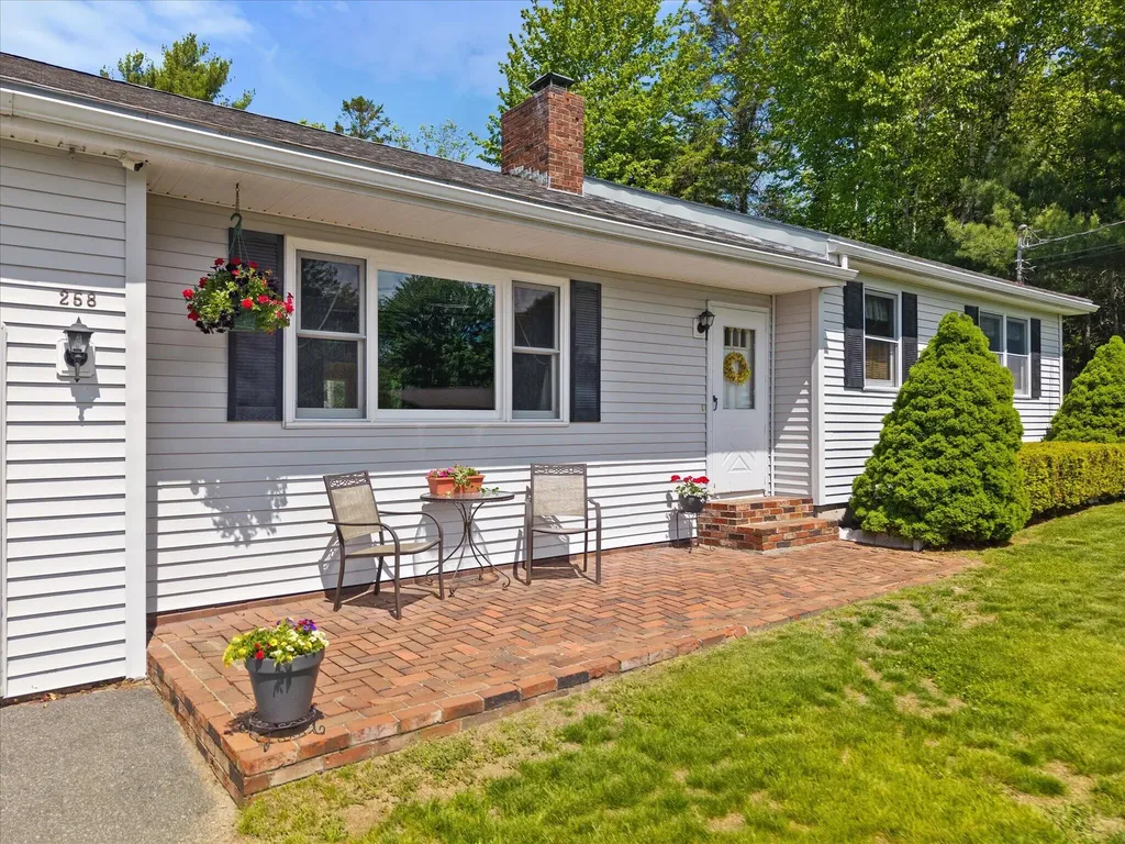 258 Gary Moore Road Ellsworth ME 04605