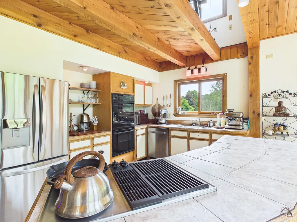 69 Coolidge Road Wayne ME 04284