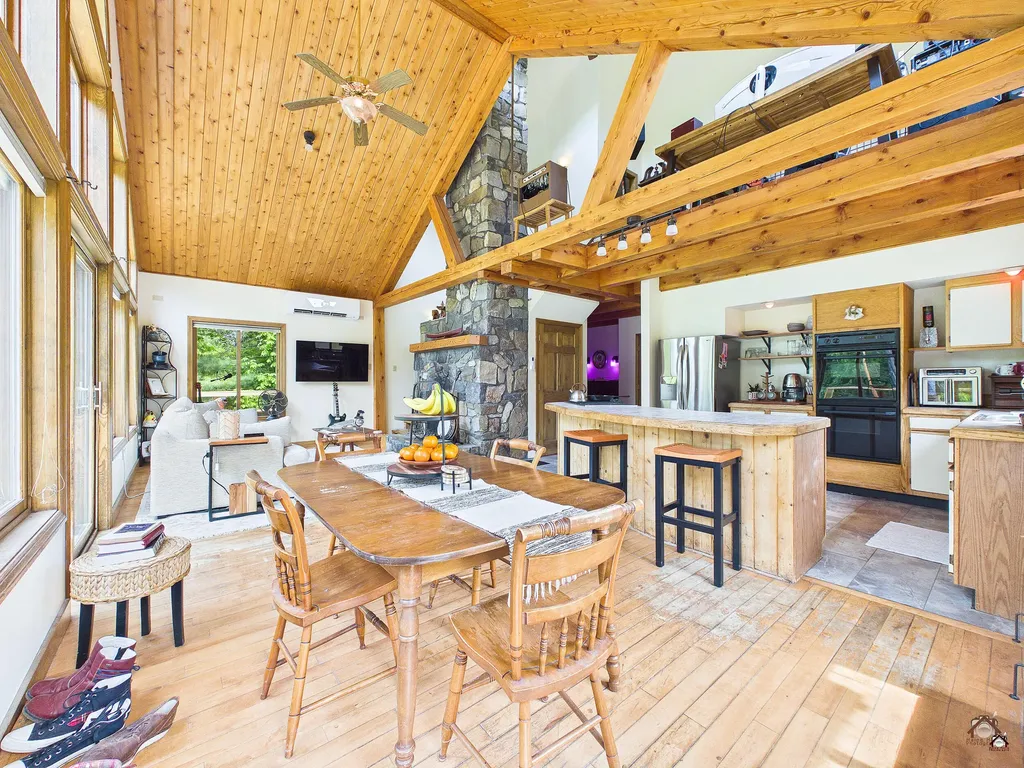 69 Coolidge Road Wayne ME 04284