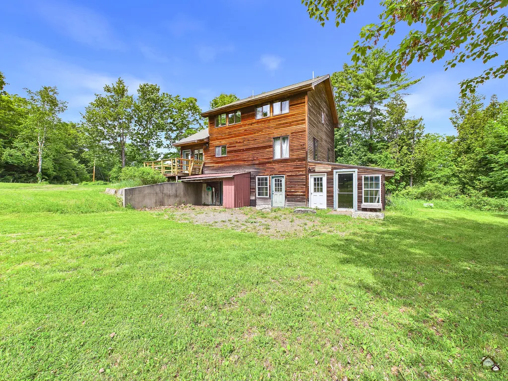 69 Coolidge Road Wayne ME 04284