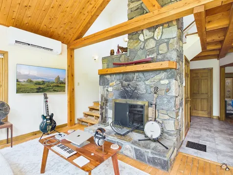 69 Coolidge Road Wayne ME 04284