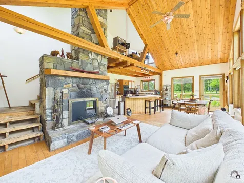 69 Coolidge Road Wayne ME 04284
