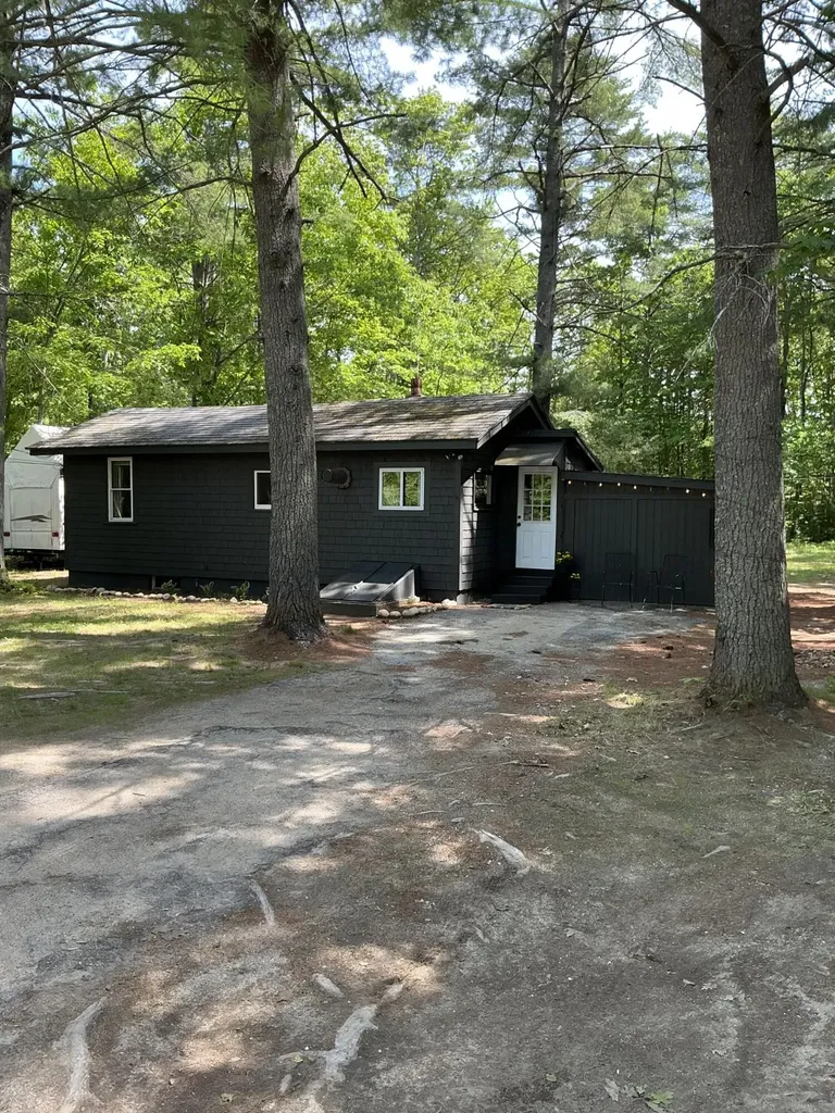 16 Morse Avenue Oxford ME 04270