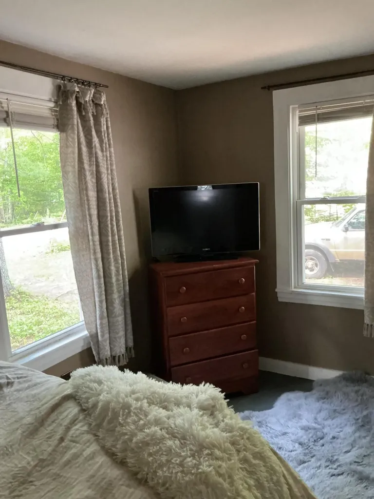 16 Morse Avenue Oxford ME 04270