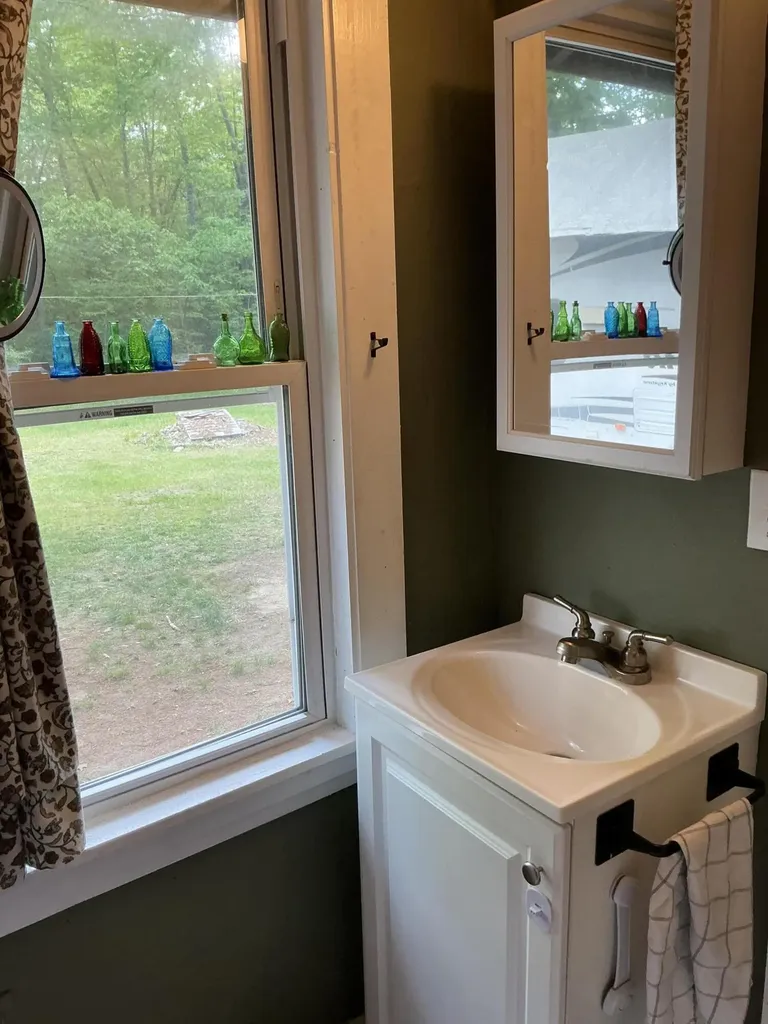 16 Morse Avenue Oxford ME 04270