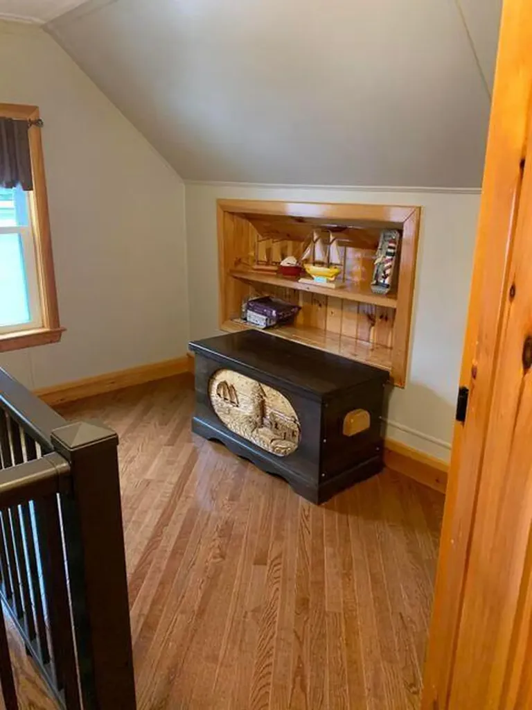 29 Somerset Street Millinocket ME 04462