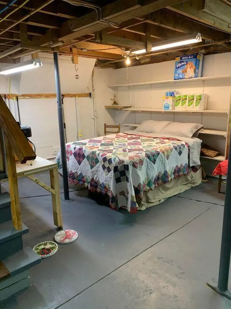 29 Somerset Street Millinocket ME 04462