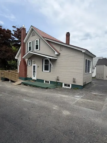 29 Somerset Street Millinocket ME 04462