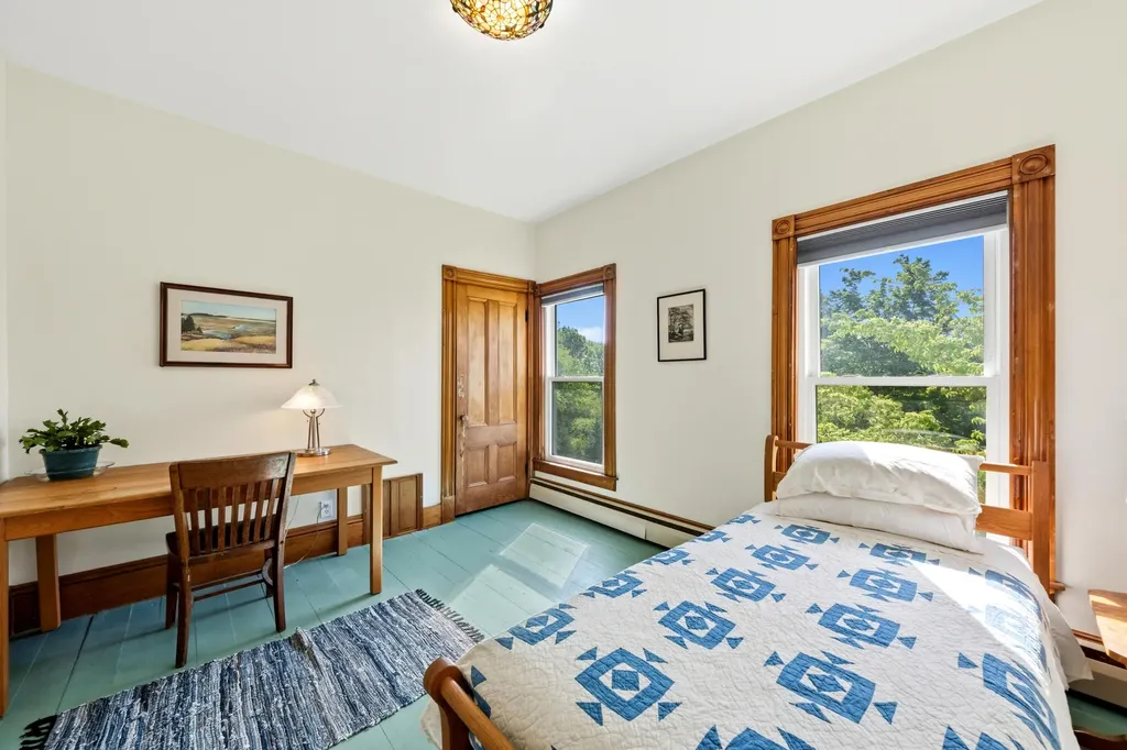 219 Cedar Street Rockland ME 04841