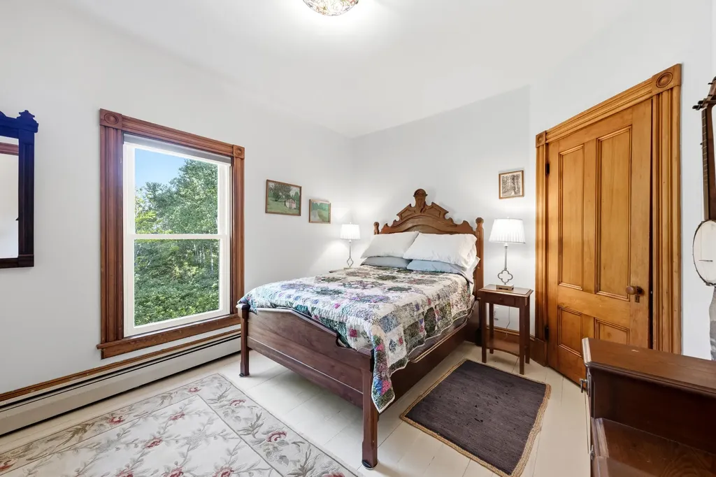 219 Cedar Street Rockland ME 04841