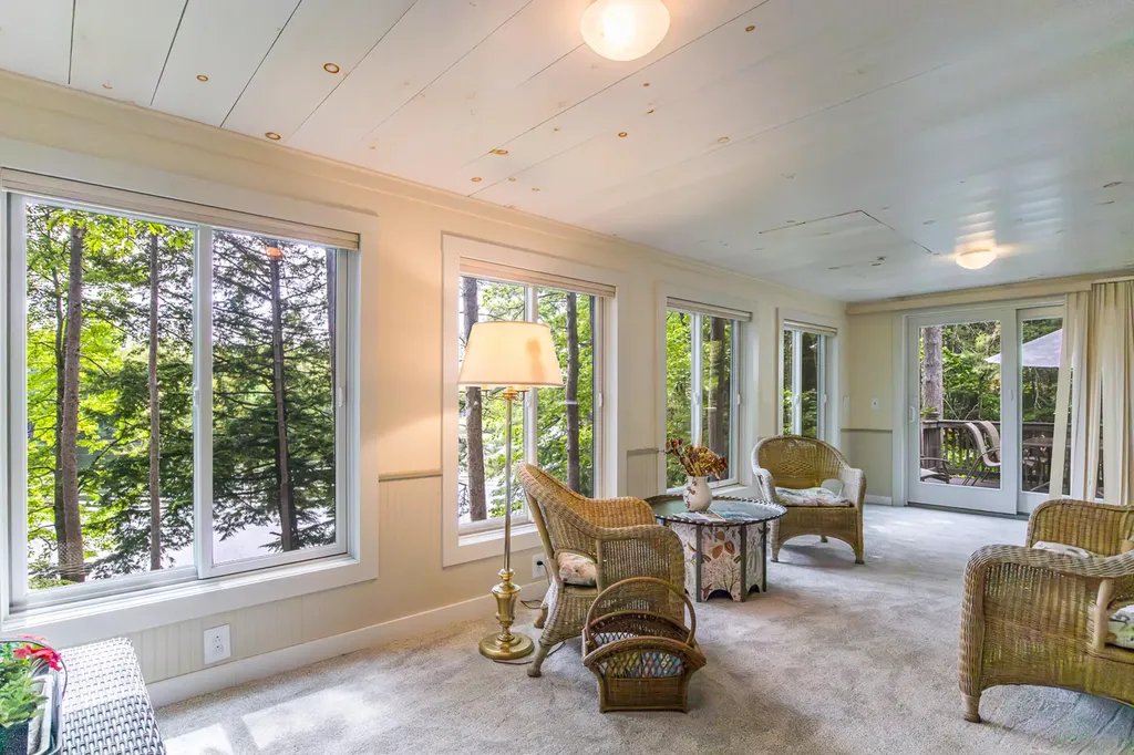 82 Diamond Drive Waterboro ME 04061