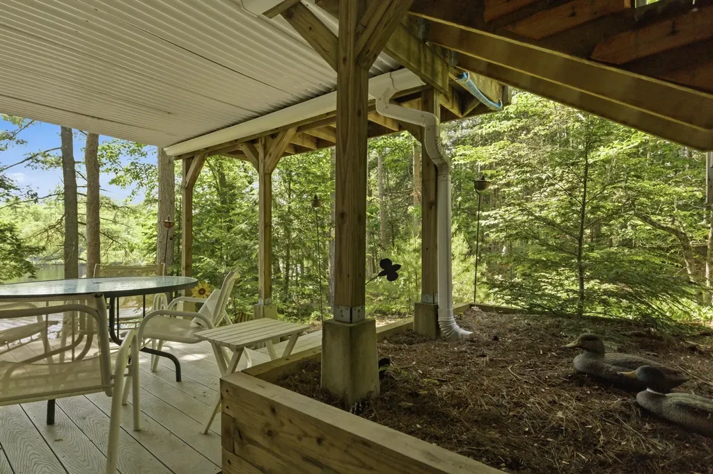 82 Diamond Drive Waterboro ME 04061