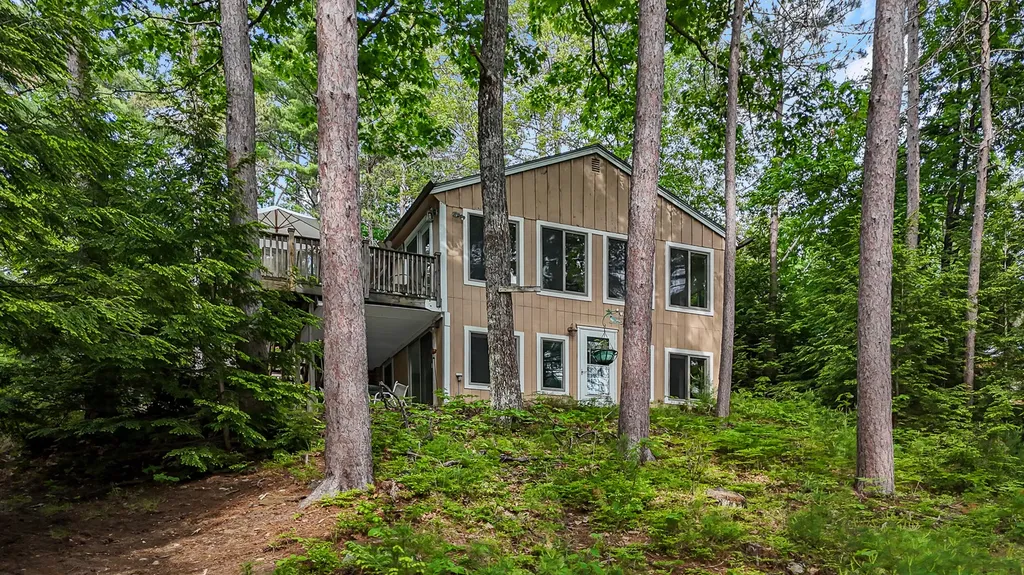 82 Diamond Drive Waterboro ME 04061