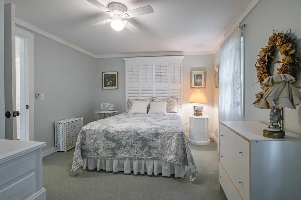 82 Diamond Drive Waterboro ME 04061