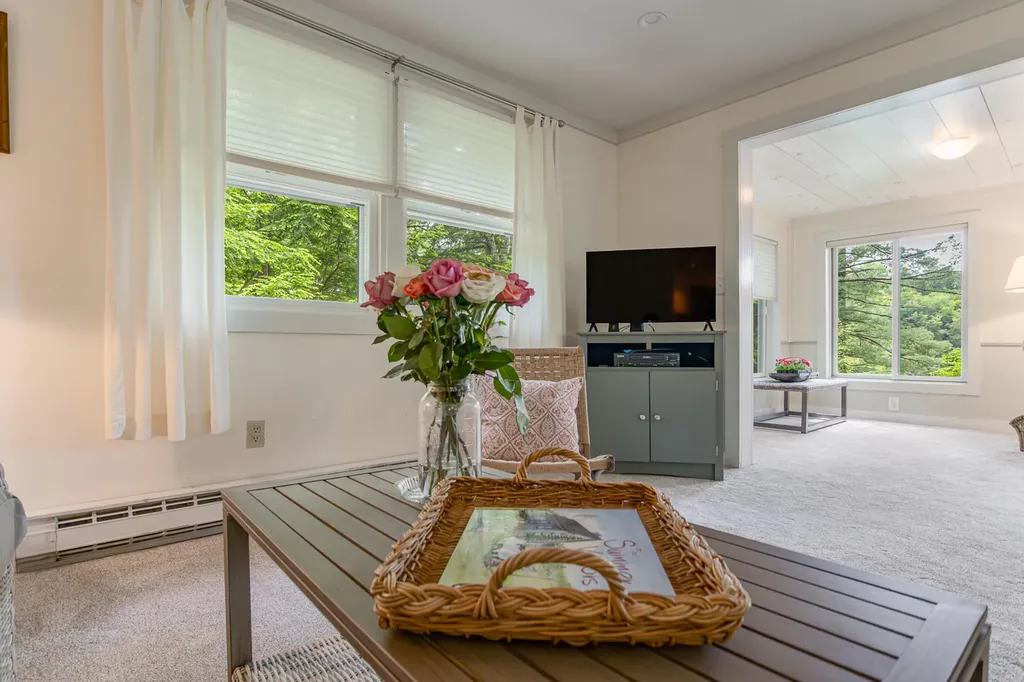 82 Diamond Drive Waterboro ME 04061