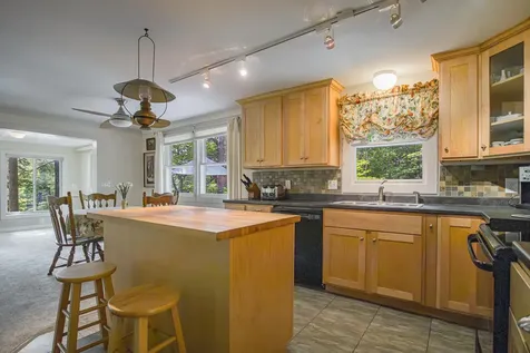 82 Diamond Drive Waterboro ME 04061