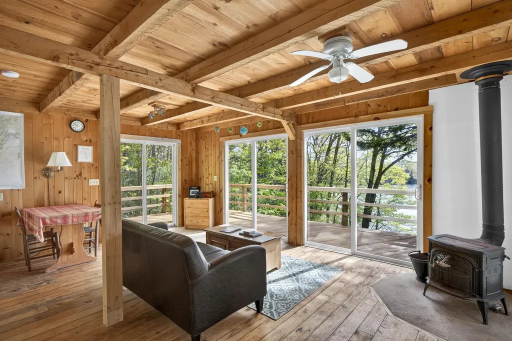 812 Pleasant Point Road Cushing ME 04563